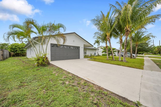 2 of 40 - 121 Puffin Court, Royal Palm Beach, FL