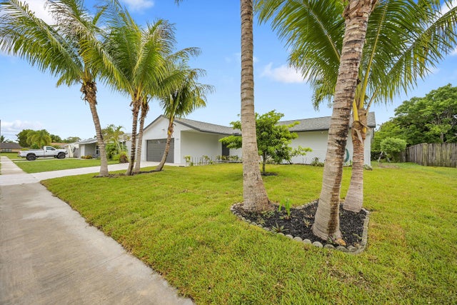 3 of 40 - 121 Puffin Court, Royal Palm Beach, FL