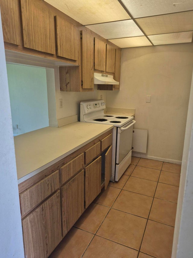 2 of 16 - 2050 N Congress Avenue #407, West Palm Beach, FL