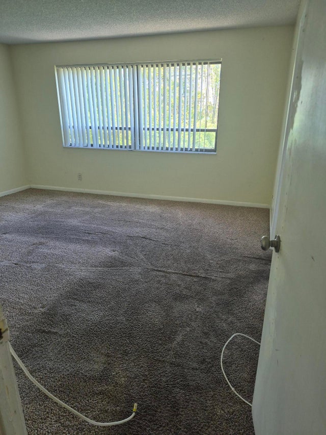 5 of 16 - 2050 N Congress Avenue #407, West Palm Beach, FL