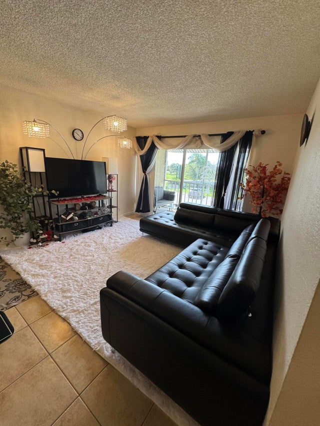 2 of 18 - 1500 Se Royal Green Circle #203, Port Saint Lucie, FL
