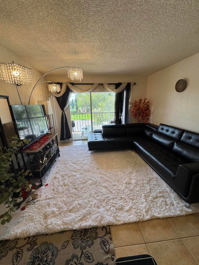 4 of 18 - 1500 Se Royal Green Circle #203, Port Saint Lucie, FL