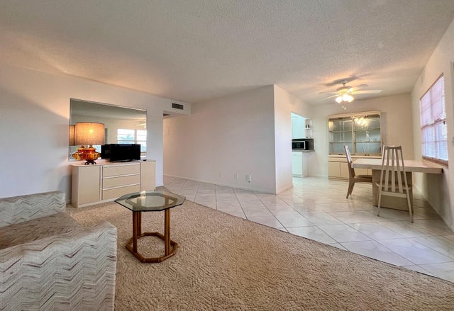 5 of 21 - 461 Wellington J, West Palm Beach, FL
