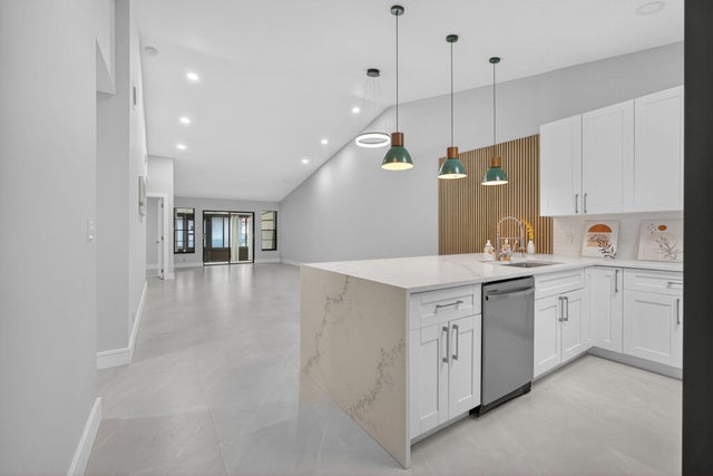 3 of 38 - 10924 Roebelini Palm Court #apt A, Boynton Beach, FL