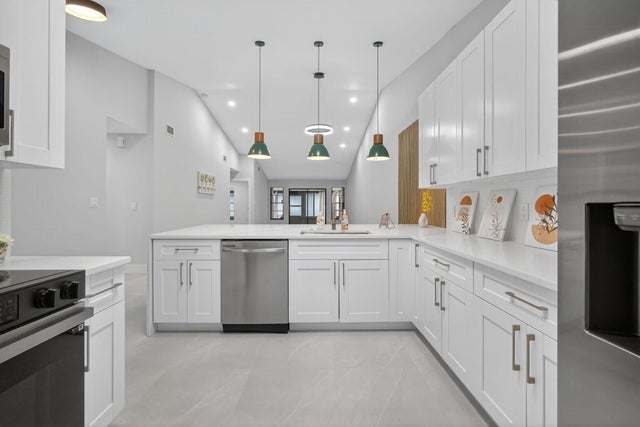 5 of 38 - 10924 Roebelini Palm Court #apt A, Boynton Beach, FL