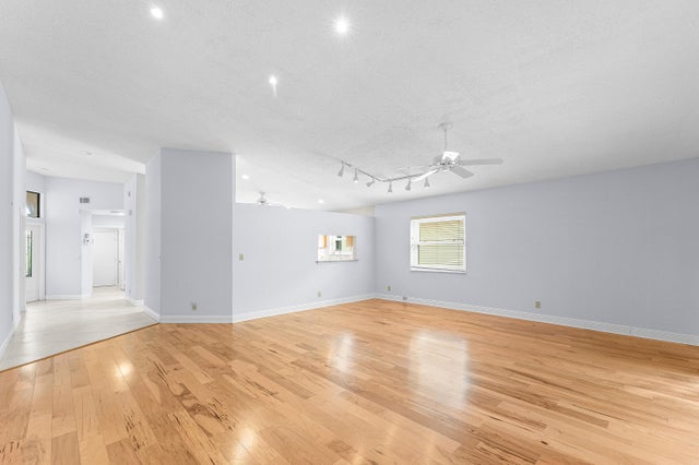 3 of 27 - 2674 La Lique Circle Circle, West Palm Beach, FL
