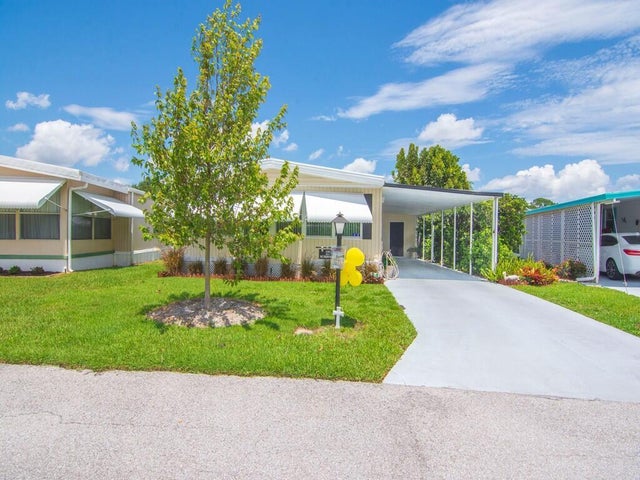 4 of 44 - 125 La Vaughn Circle, Jensen Beach, FL