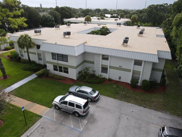 2 of 20 - 2302 Sunrise Boulevard #203, Fort Pierce, FL