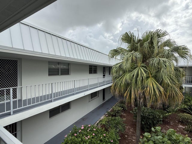 3 of 20 - 2302 Sunrise Boulevard #203, Fort Pierce, FL