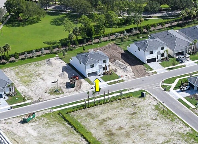 4 of 28 - 9219 Cape Honey Bee Lane #whitestone 23, Lake Worth, FL