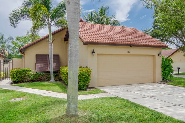 2 of 31 - 85 Ironwood Way N, Palm Beach Gardens, FL