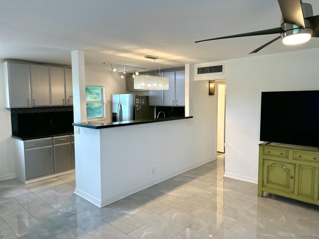 5 of 40 - 196 Tuscany C Drive, Delray Beach, FL