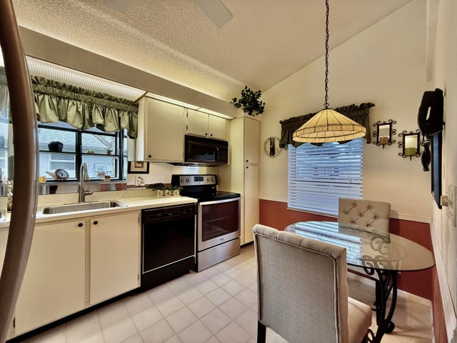 3 of 19 - 8620 Jasmine Way, Boca Raton, FL