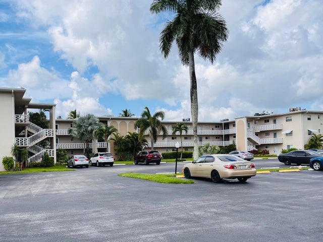 1 of 12 - 2812 S Garden Drive #206, Lake Worth, FL