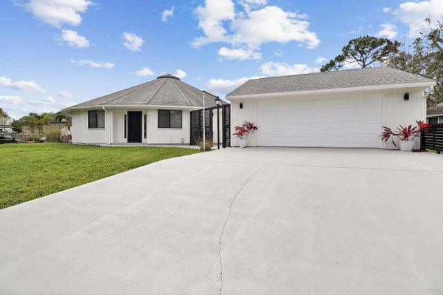 3 of 47 - 6300 Se Phillips Bend Avenue, Stuart, FL