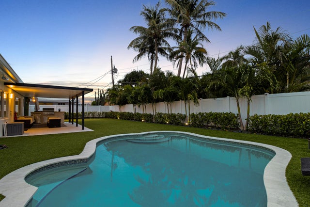 2862 Ne 35th Court, Lighthouse Point