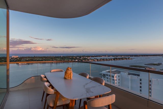 200 Arkona Ct #2101, West Palm Beach