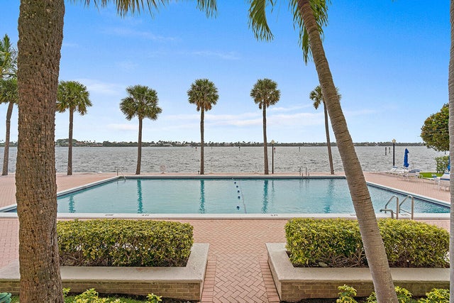 2 of 17 - 2600 N Flagler Drive #211, West Palm Beach, FL