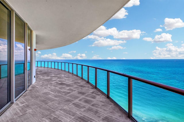 4 of 42 - 9703 Collins Avenue #ph 2700, Bal Harbour, FL