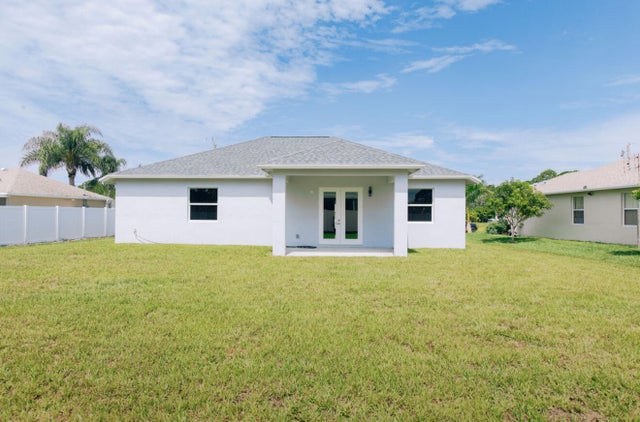 4 of 17 - 5941 Nw Center Street, Port Saint Lucie, FL