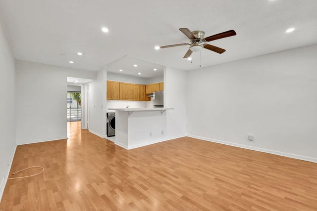2 of 35 - 181 Canterbury H, West Palm Beach, FL