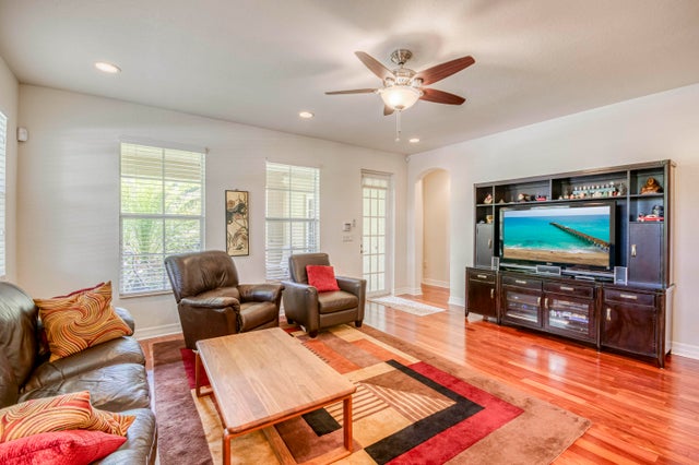 3 of 27 - 118 Foxford Court, Jupiter, FL