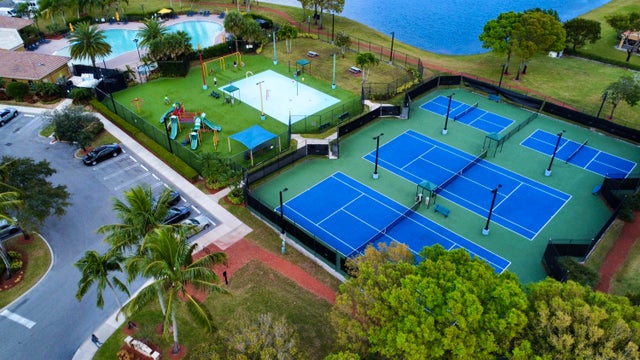 4 of 8 - 3269 Turtle Cove, West Palm Beach, FL