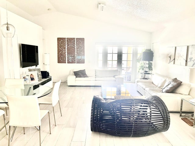 4 of 66 - 1377 Majesty Terrace, Weston, FL