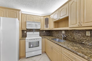 Photo of Listing #RX-11105838