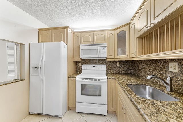 2 of 25 - 9440 Sw 8th Street #318, Boca Raton, FL