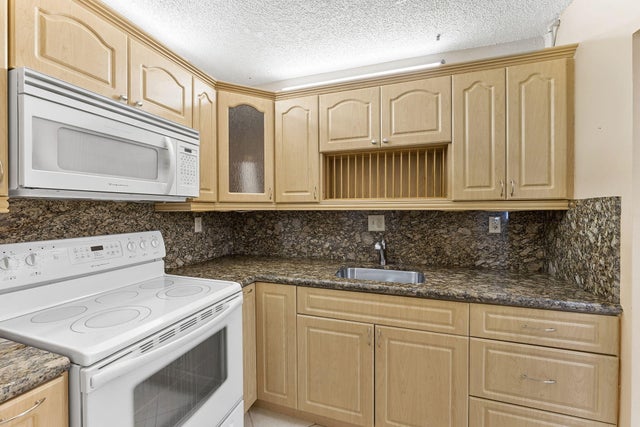 4 of 25 - 9440 Sw 8th Street #318, Boca Raton, FL