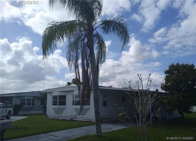 1 of 27 - 5 Florencia Lane, Port Saint Lucie, FL