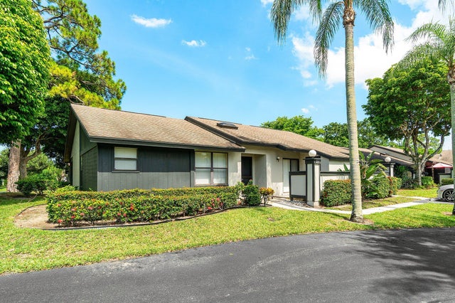 3 of 28 - 476 Lynbrook Court, Royal Palm Beach, FL