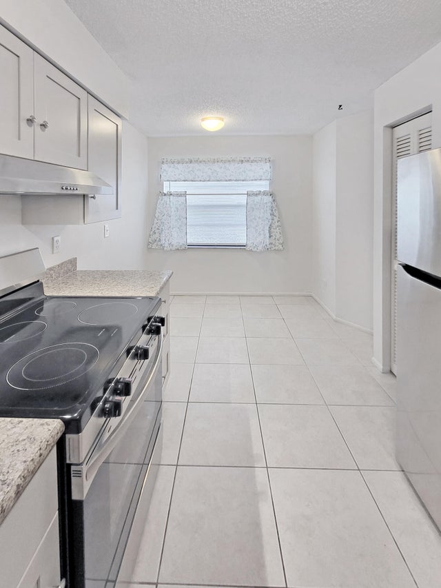 3 of 19 - 6024 Indrio Road #8, Fort Pierce, FL