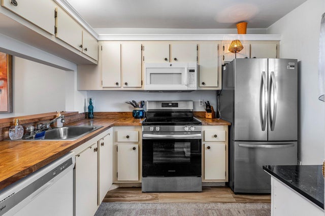 4 of 21 - 7142 Golf Colony Court #203, Lake Worth, FL