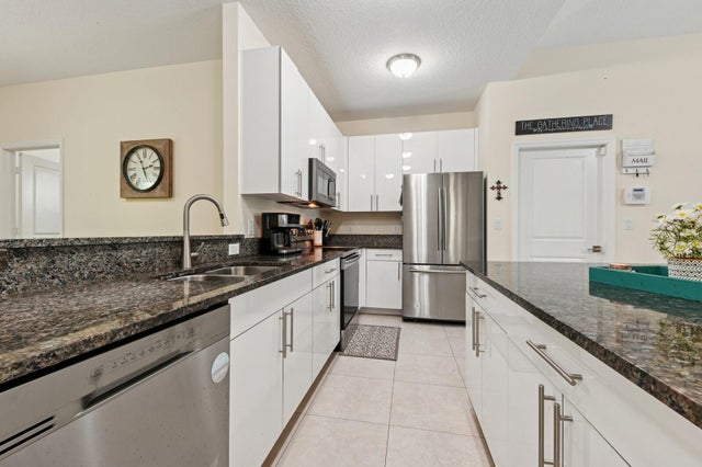 5 of 21 - 445 Lilac Court, West Palm Beach, FL
