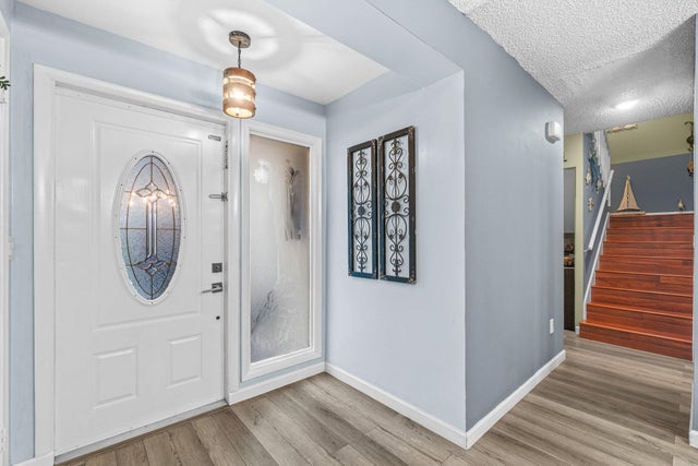 4 of 24 - 4251 S Landar Drive, Lake Worth, FL