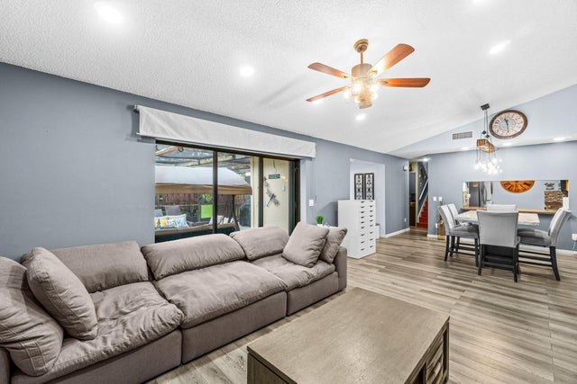 5 of 24 - 4251 S Landar Drive, Lake Worth, FL
