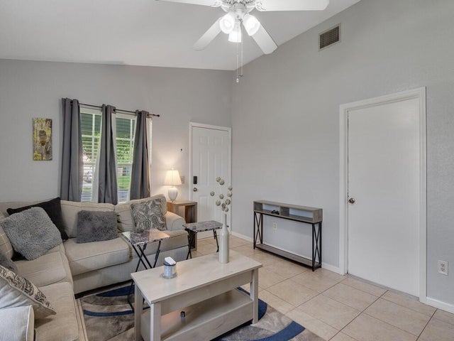 4 of 30 - 1150 19th Avenue Sw, Vero Beach, FL
