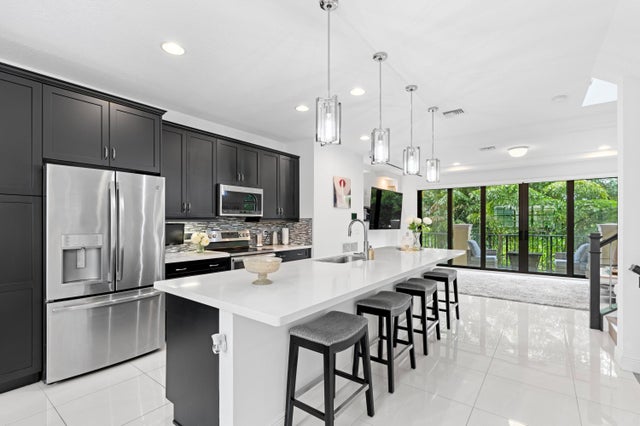 1 of 34 - 614 Windward Circle S, Boynton Beach, FL