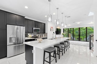 Photo of Listing #RX-11105970