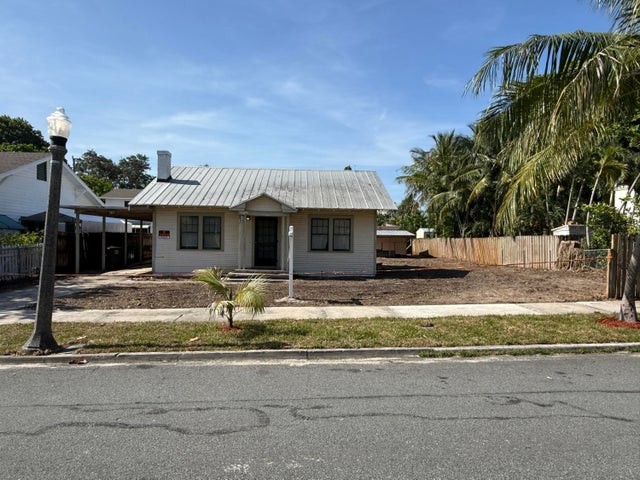 1 of 21 - 707 Kanuga Drive, West Palm Beach, FL