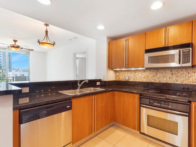 5 of 38 - 610 Clematis Street #326, West Palm Beach, FL