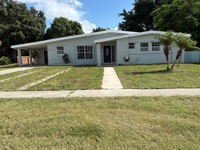 1 of 3 - 148 Ne Estia Lane, Port Saint Lucie, FL