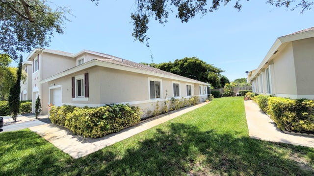 2 of 14 - 790 Nw 42nd Place, Deerfield Beach, FL