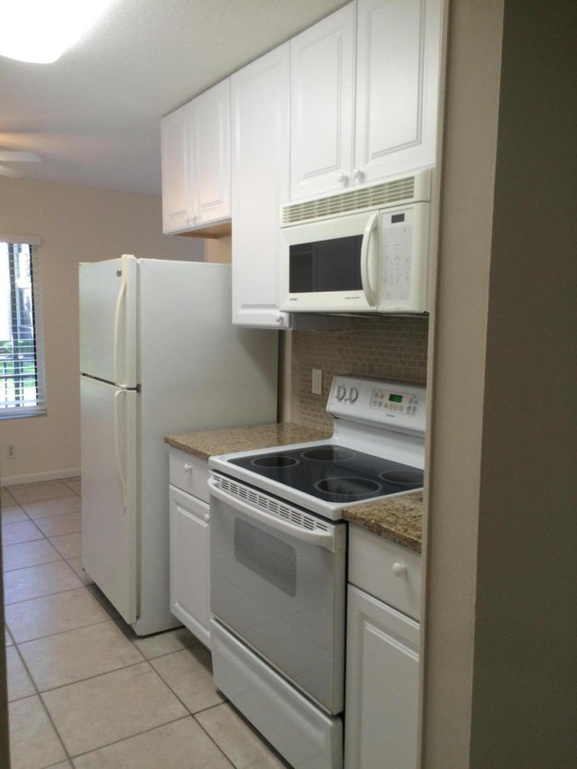 3 of 10 - 150 Pineview Road #c1, Jupiter, FL