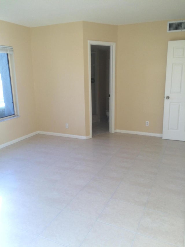 5 of 10 - 150 Pineview Road #c1, Jupiter, FL