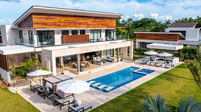 3 of 13 - 2 Flamboyanes, Casa de Campo, Dominican Republic
