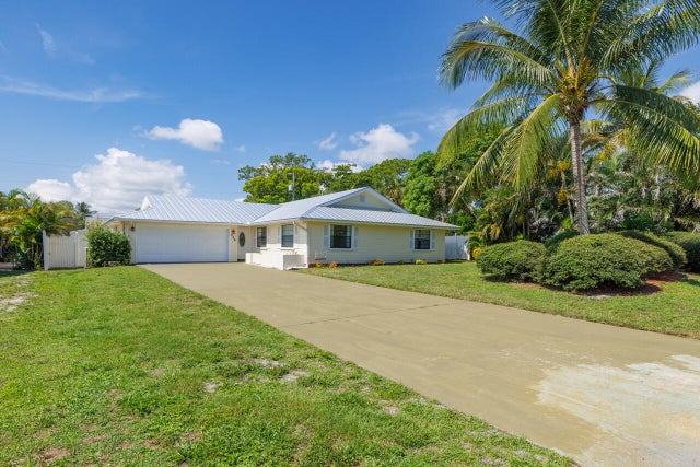 1 of 49 - 246 Se Ila Street, Stuart, FL