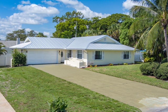 2 of 49 - 246 Se Ila Street, Stuart, FL